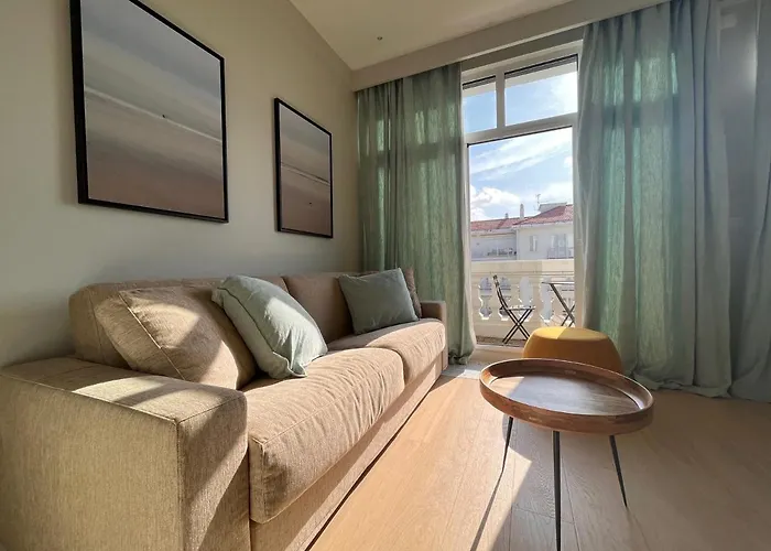 Daire Lumineux Avec Balcon A Saint-jean-de-luz, A Deux Pas De La Et Des Commerces - Fr-1-239-839